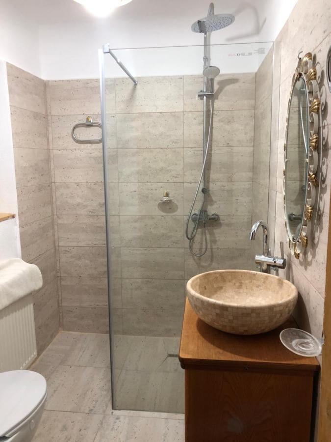 Ferienwohnung Cezara Mediaş Exterior foto